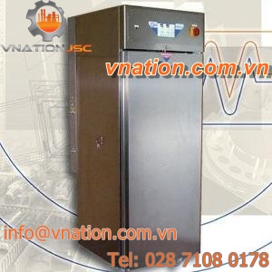laboratory incubator / digital / with humidity control
