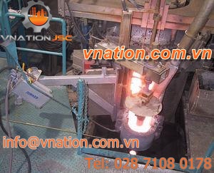 pouring furnace / chamber / induction