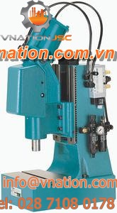 pneumatic press / toggle