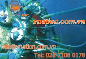 hydraulic bolt tensioner / subsea