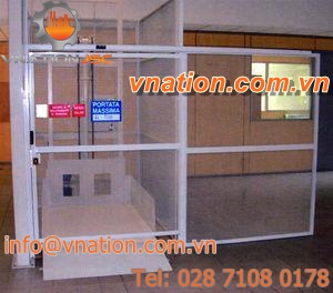 vertical goods lift / hydraulic / custom