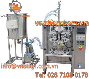 fluid dispensing system / volumetric / piston