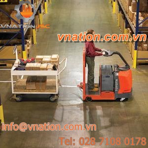 towing tractor / electric / 4-wheel / stand-on