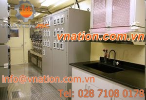 metal crate / protection / for water analysis systems