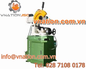circular sawing machine / with cooling system