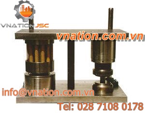 brush assembly device