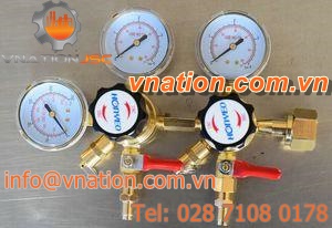 fluid pressure regulator / brass