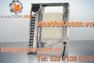 pneumatic feeder / automatic / for pipe ends