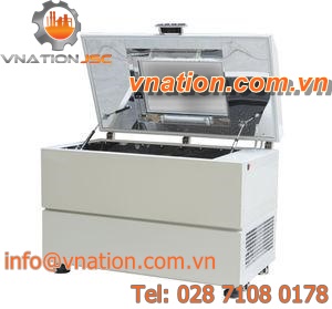 laboratory shaker incubator / forced convection / refrigerated