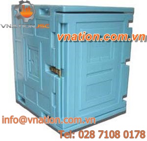 polyethylene crate / dry ice / isothermal