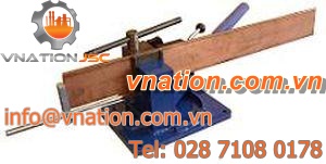manually-operated bender / busbar