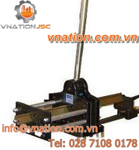 lever-operated punching and cutting machine / for DIN rail