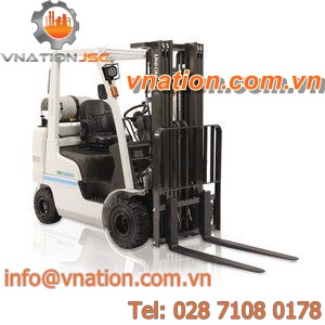 LPG forklift / gas / ride-on / outdoor