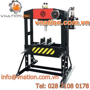 manual press / workshop / bench / H-frame