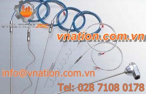 thermocouple with metal thermowell
