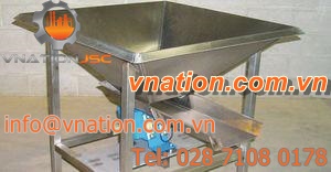 feed hopper / bin