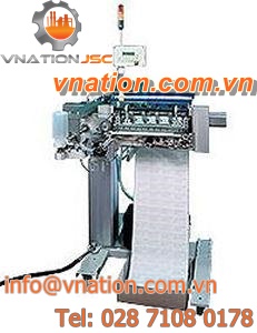 top labeler / in-line / for self-adhesive labels / automatic