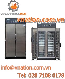 vertical refrigerator / for blood banks