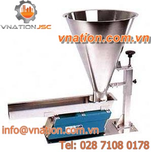 electromagnetic feeder / vibrating / motorized / food
