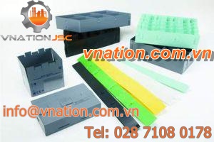 plastic box / not specified