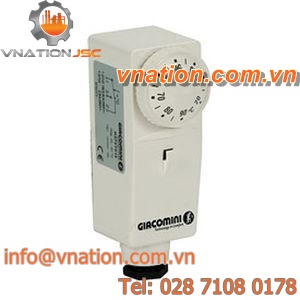 thermostat with temperature probe / circulating
