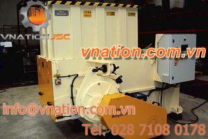 waste shredder / compact