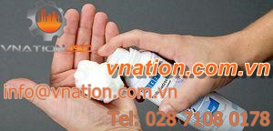 laboratory gloves / chemical protection / synthetic