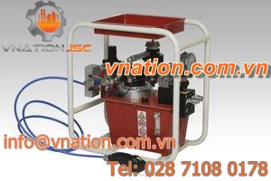 electrically-powered pack unit / for torque wrenches