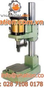 pneumatic press / drawing