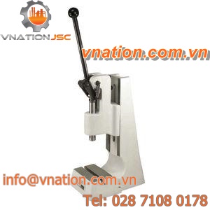 hydraulic press / toggle