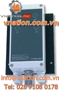 thermoelectric temperature regulator / digital / compact
