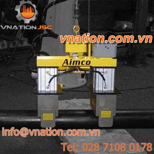 lifting device with lifting magnet