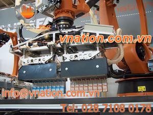 automatic sorting machine / for containers / industrial