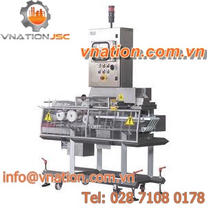 PLC-controlled cutting machine / wire / foodstuffs / cantilevered