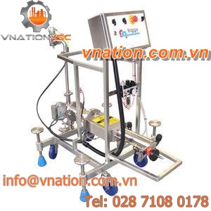 pouch filling machine / automatic / in-line / for liquids