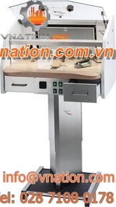 ergonomic workstation / for laboratory / inspection / quality control