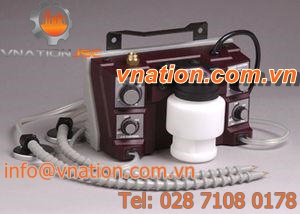 automatic dispenser / with spray nozzle