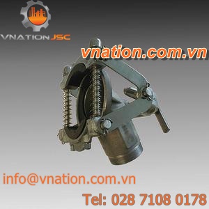 rail tanker discharge coupling