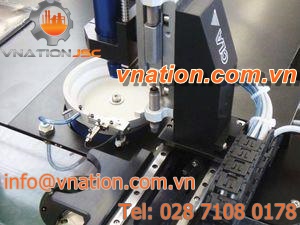 watch movements screwing machine / automatic