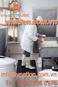 work mat / nitrile / wet area / ribbed