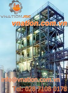 distillation plant / for alcoholic drinks
