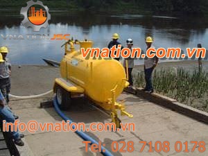 oil tank / transport / metal / horizontal