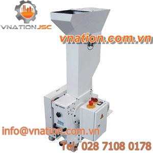 knife plastic granulator / rotor / horizontal / for injection molding