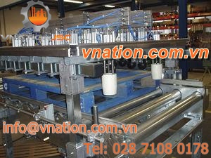 empty pallet control station