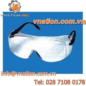 UV protective goggles / anti-scratch coating / polycarbonate