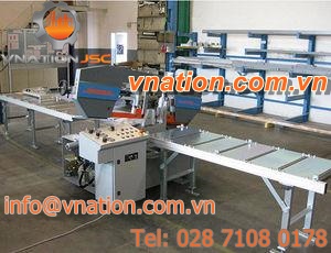roller conveyor / horizontal / for saws