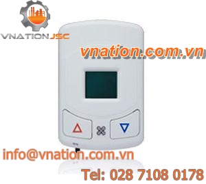 thermostat with radio transmitter