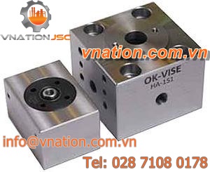 linear actuator / hydraulic / single-acting