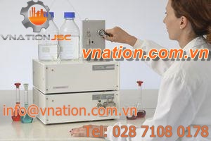 high-performance liquid chromatograph / UV / UV/VIS / laboratory