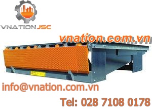 electro-hydraulic dock leveler / with articulated lip / telescopic